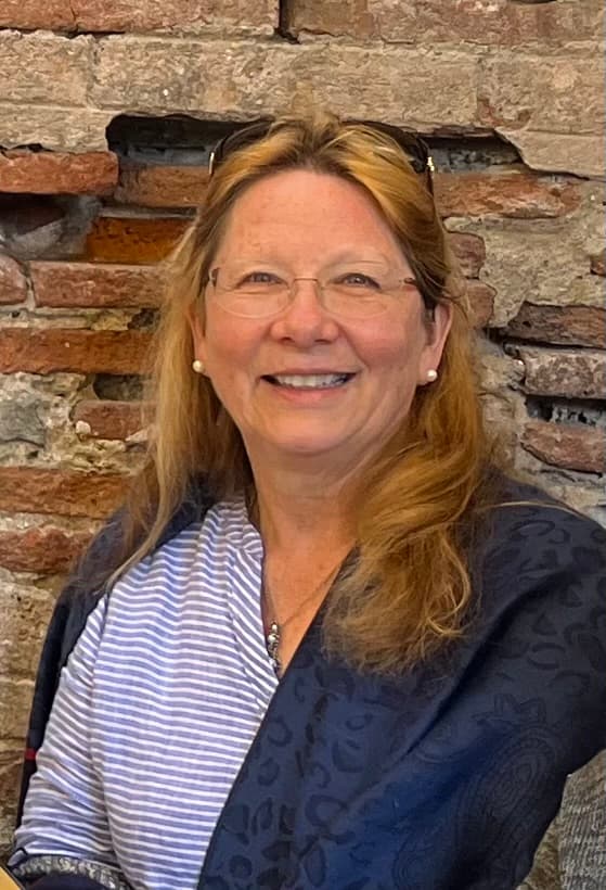 Denise De More